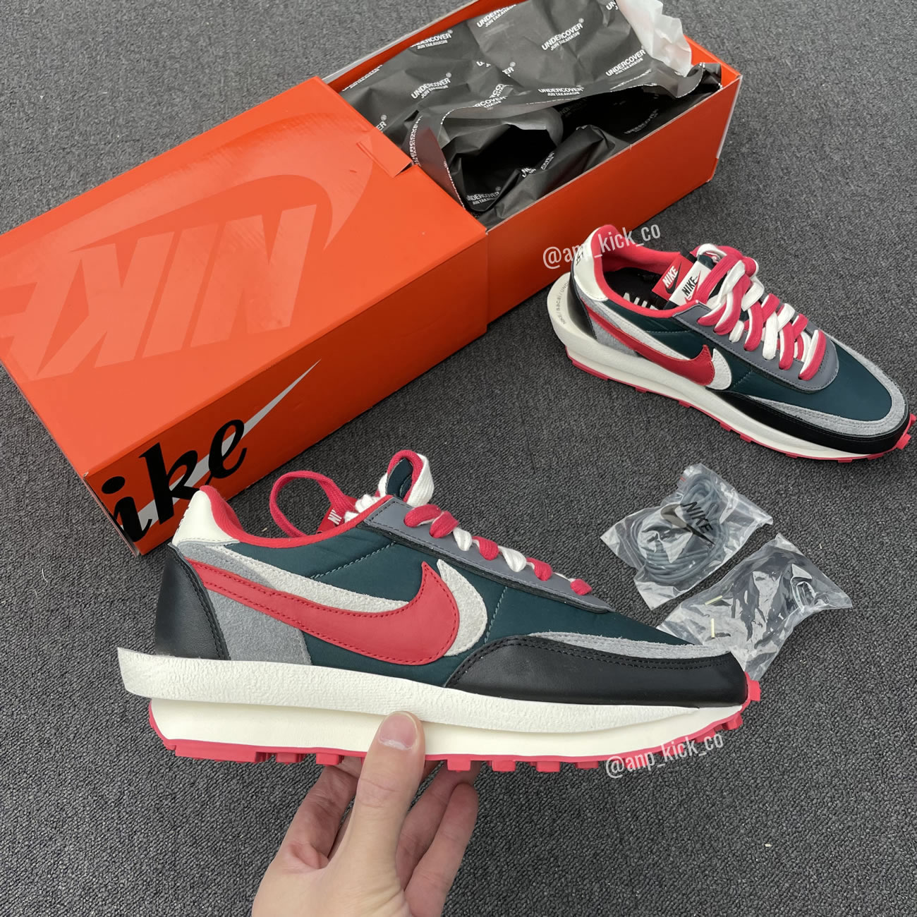 Sacai Undercover Nike Ldwaffle Midnight Spruce University Red Anpkick Dj4877 300 (1) - www.newkick.org Sacai Undercover Nike Ldwaffle Midnight Spruce University Red Anpkick Dj4877 300 (1) - www.newkick.org