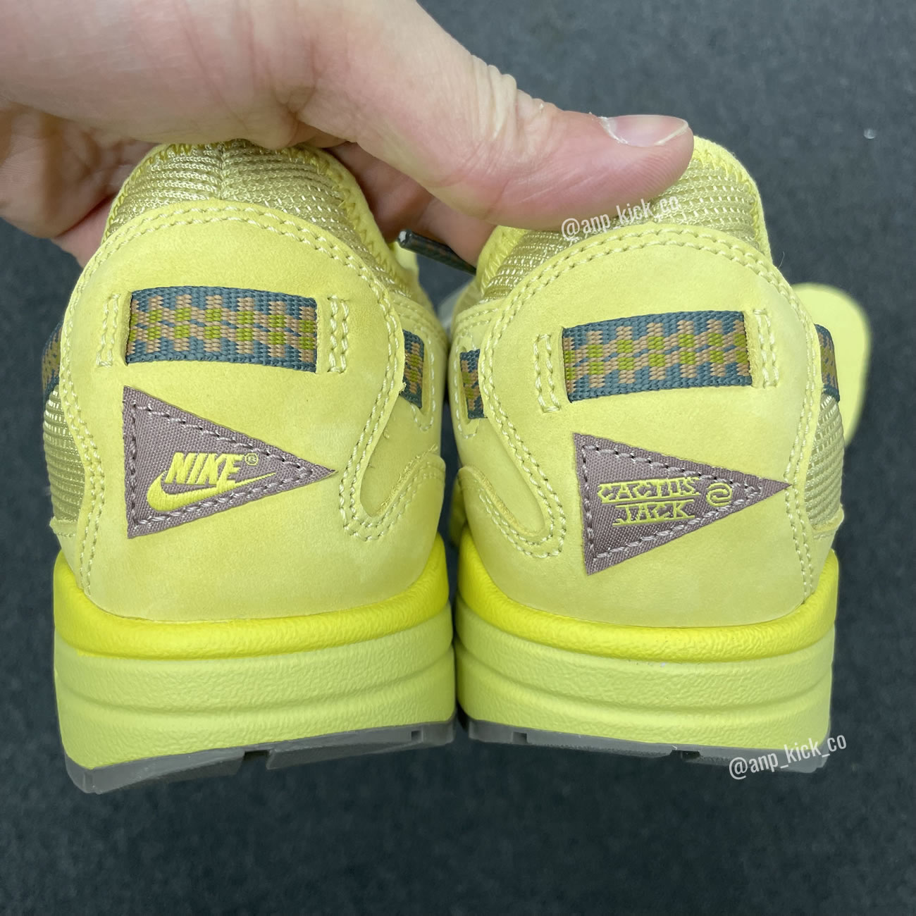 Travis Scott Nike Air Max 1 Saturn Gold Anpkick Do9392 700 (11) - www.newkick.org