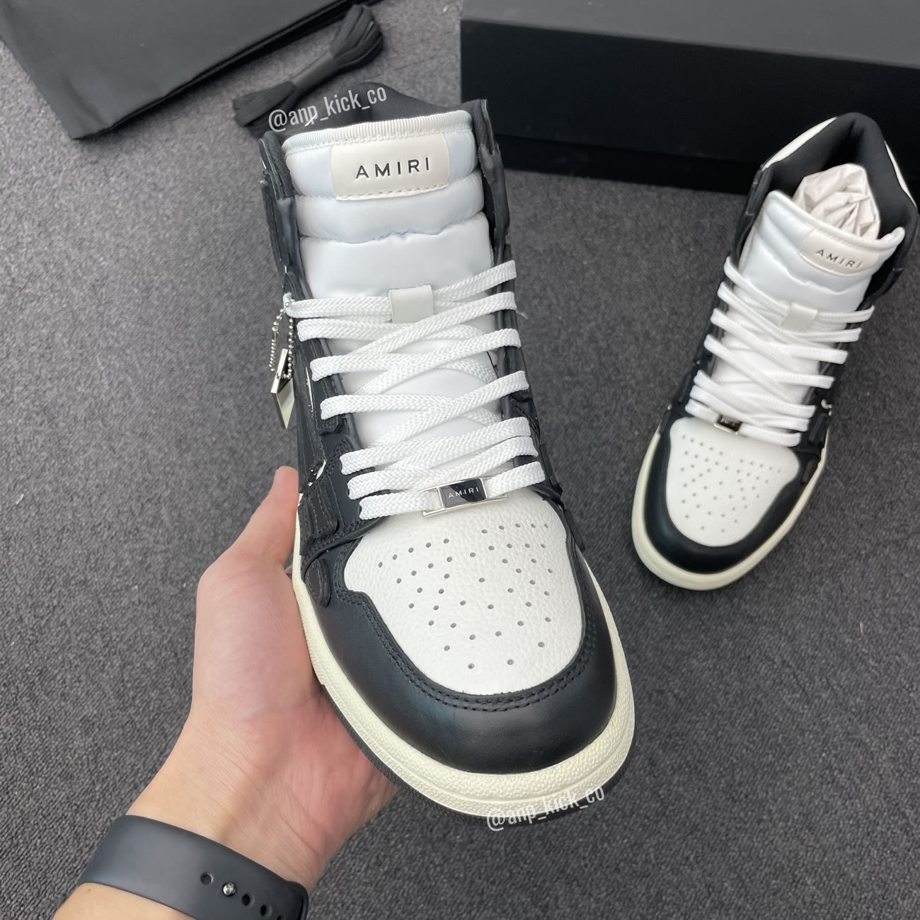 A M I R I Skel Top High Leather Sneakers Black White Anpkick Mfs002 004 (5) - www.newkick.org A M I R I Skel Top High Leather Sneakers Black White Anpkick Mfs002 004 (5) - www.newkick.org