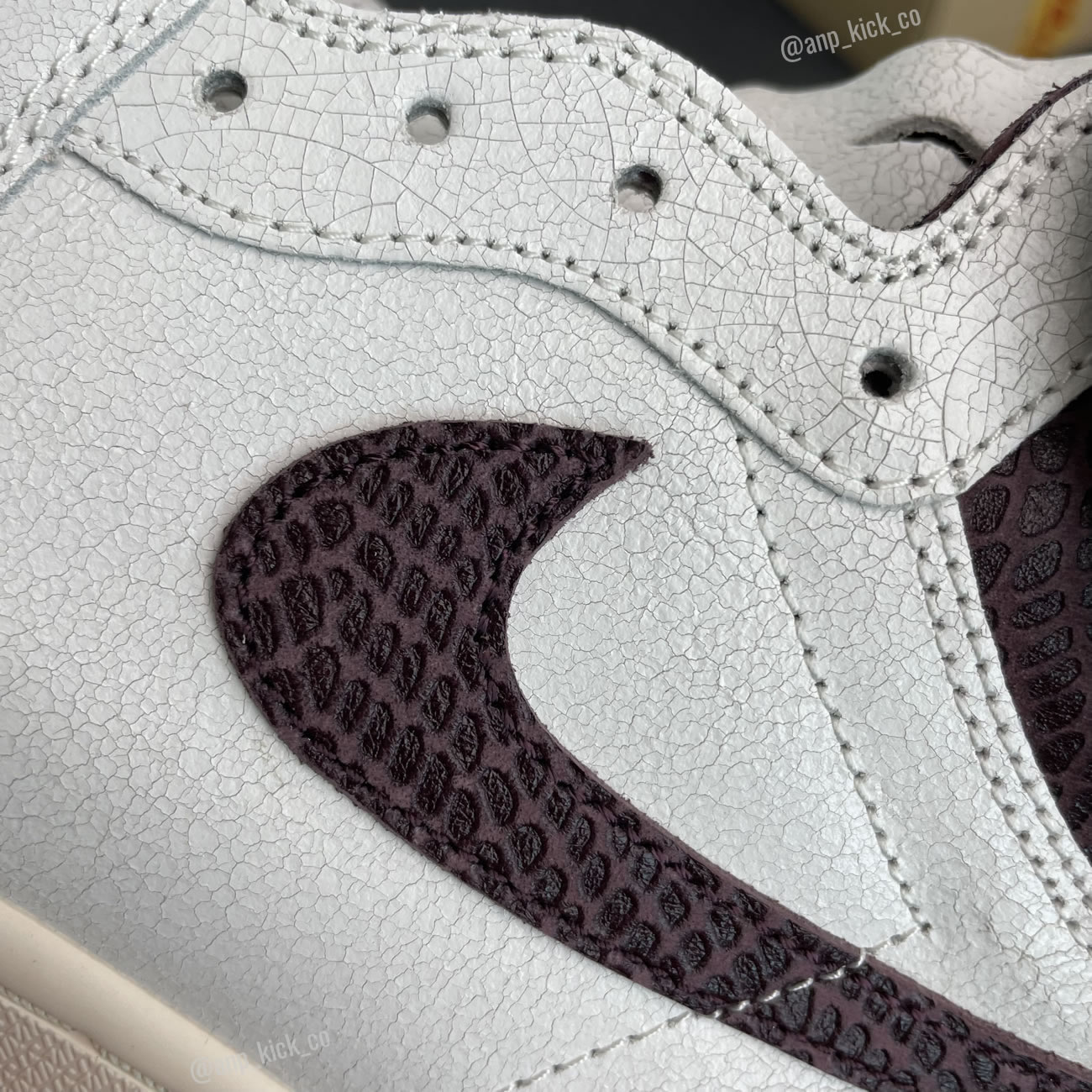 A Ma Maniere Air Jordan 1 High Og Sail And Burgundy Anpkick Do7097 100 (12) - www.newkick.org A Ma Maniere Air Jordan 1 High Og Sail And Burgundy Anpkick Do7097 100 (12) - www.newkick.org