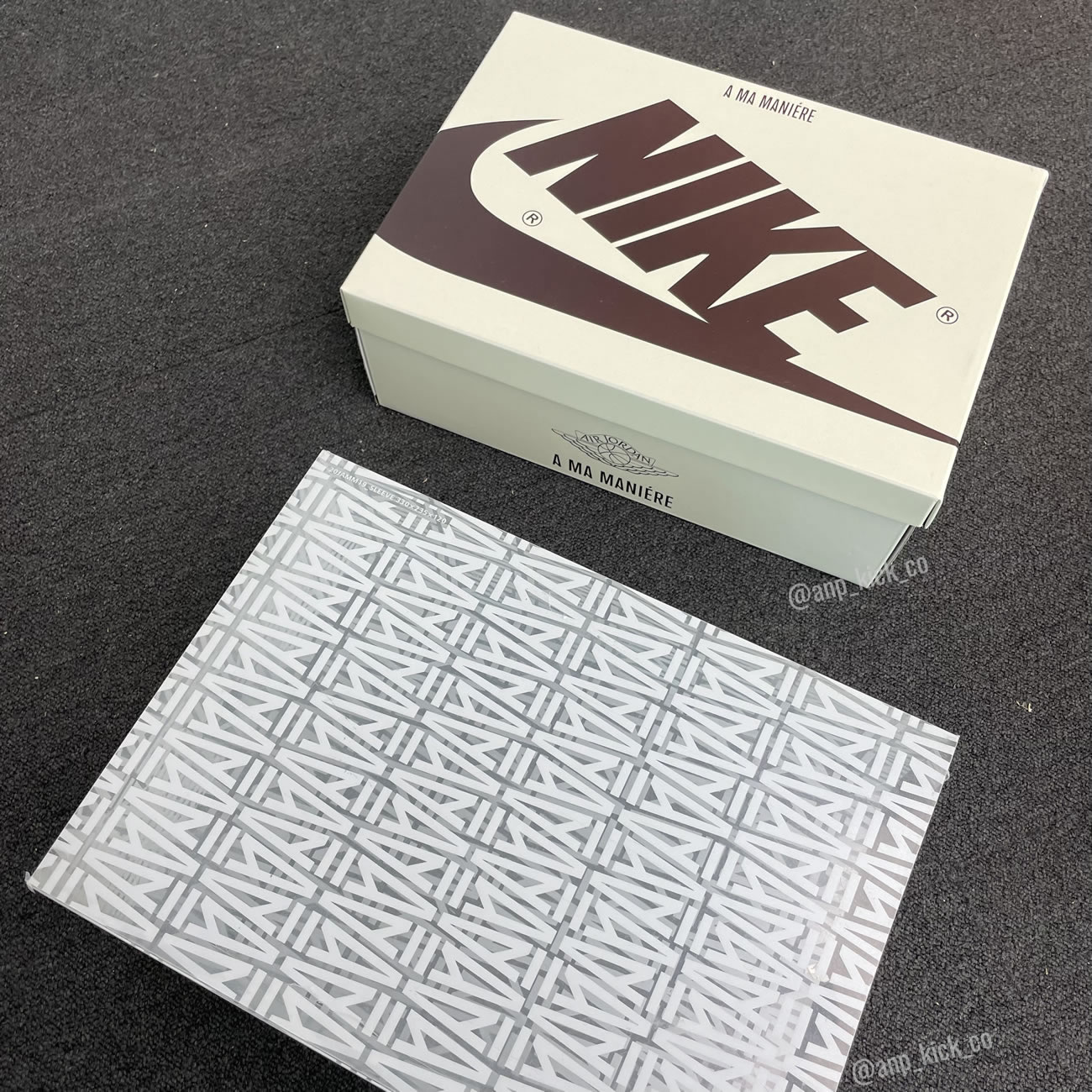 A Ma Maniere Air Jordan 1 High Og Sail And Burgundy Anpkick Do7097 100 (3) - www.newkick.org A Ma Maniere Air Jordan 1 High Og Sail And Burgundy Anpkick Do7097 100 (3) - www.newkick.org