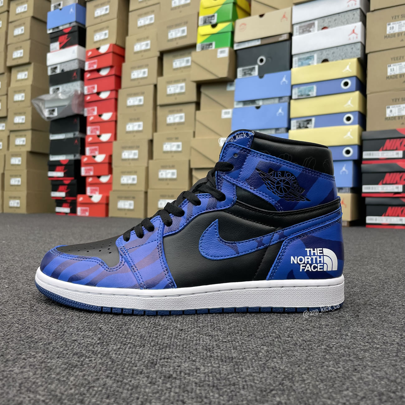 The North Face Kaws Air Jordan 1 Retro High Shoes Anpkick Custom Making (2) - www.newkick.org