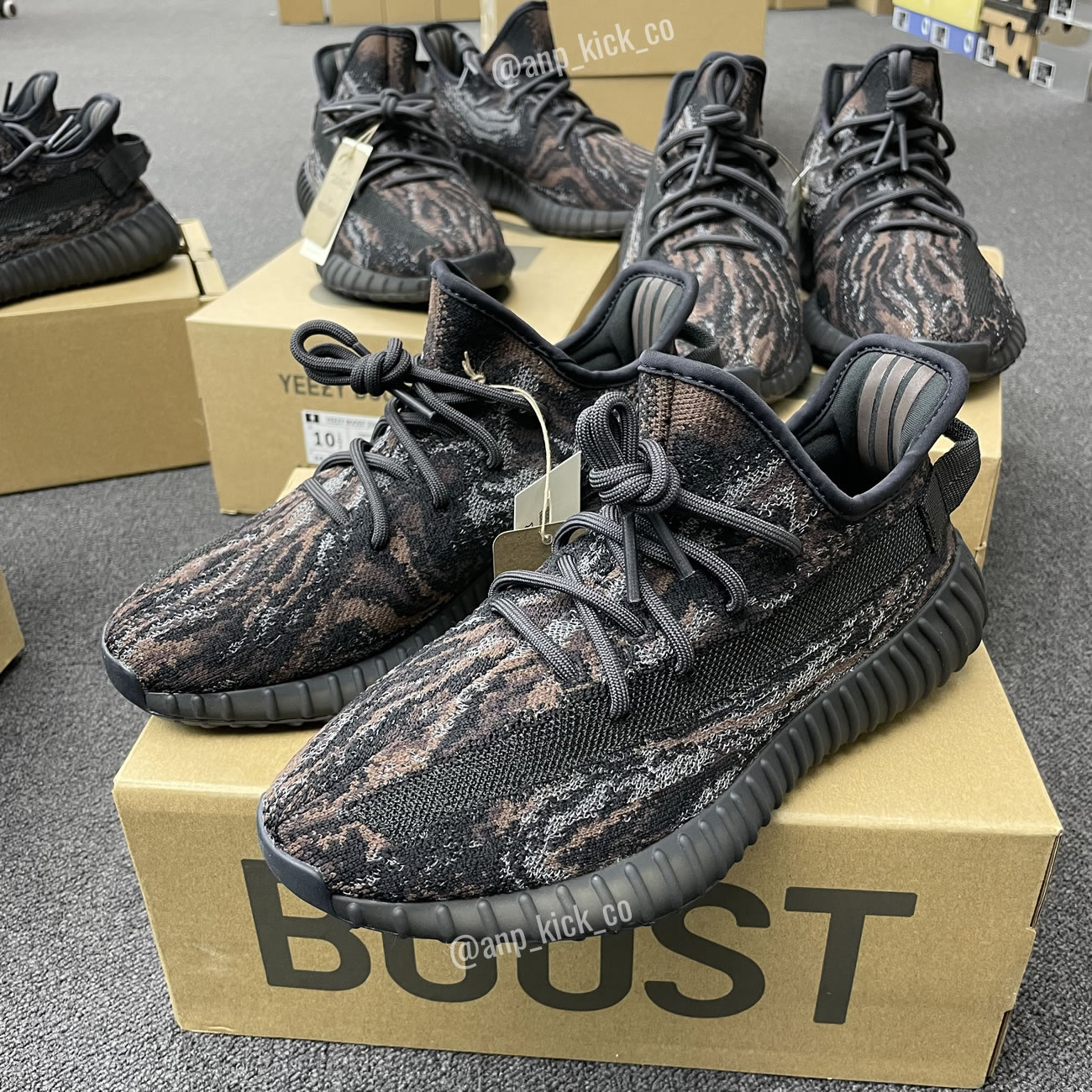 Adidas Yeezy Boost 350 V2 Mx Rock Anpkick Gw3774 (1) - www.newkick.org Adidas Yeezy Boost 350 V2 Mx Rock Anpkick Gw3774 (1) - www.newkick.org