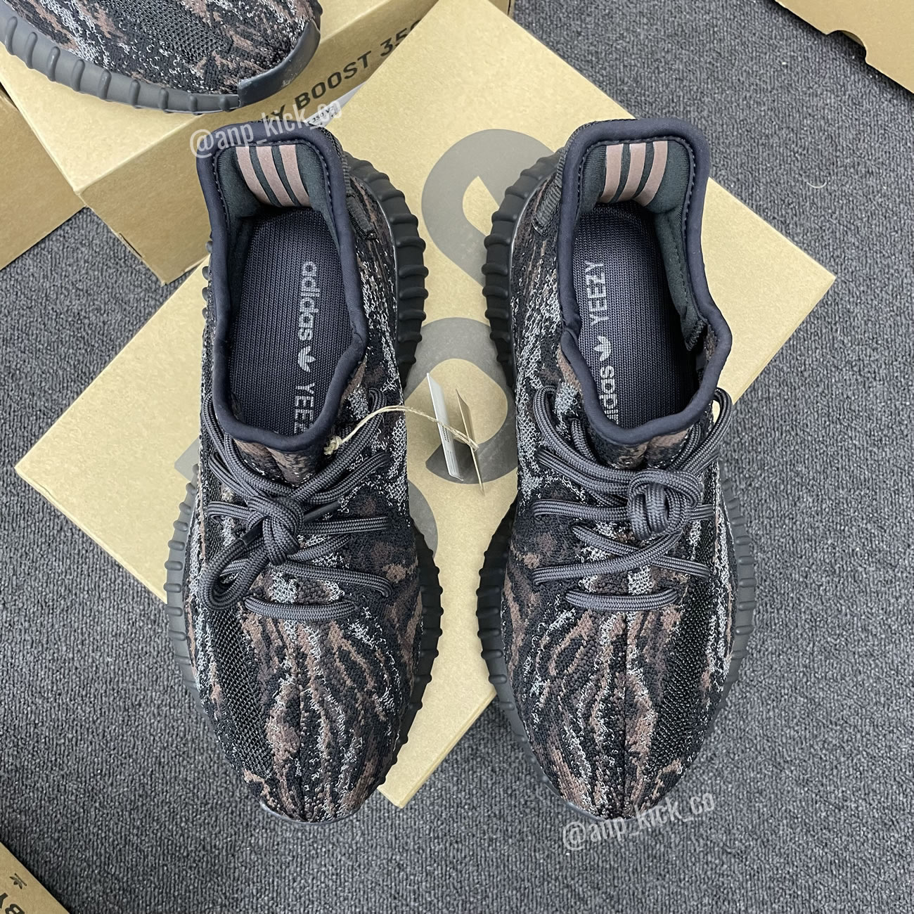 Adidas Yeezy Boost 350 V2 Mx Rock Anpkick Gw3774 (2) - www.newkick.org Adidas Yeezy Boost 350 V2 Mx Rock Anpkick Gw3774 (2) - www.newkick.org