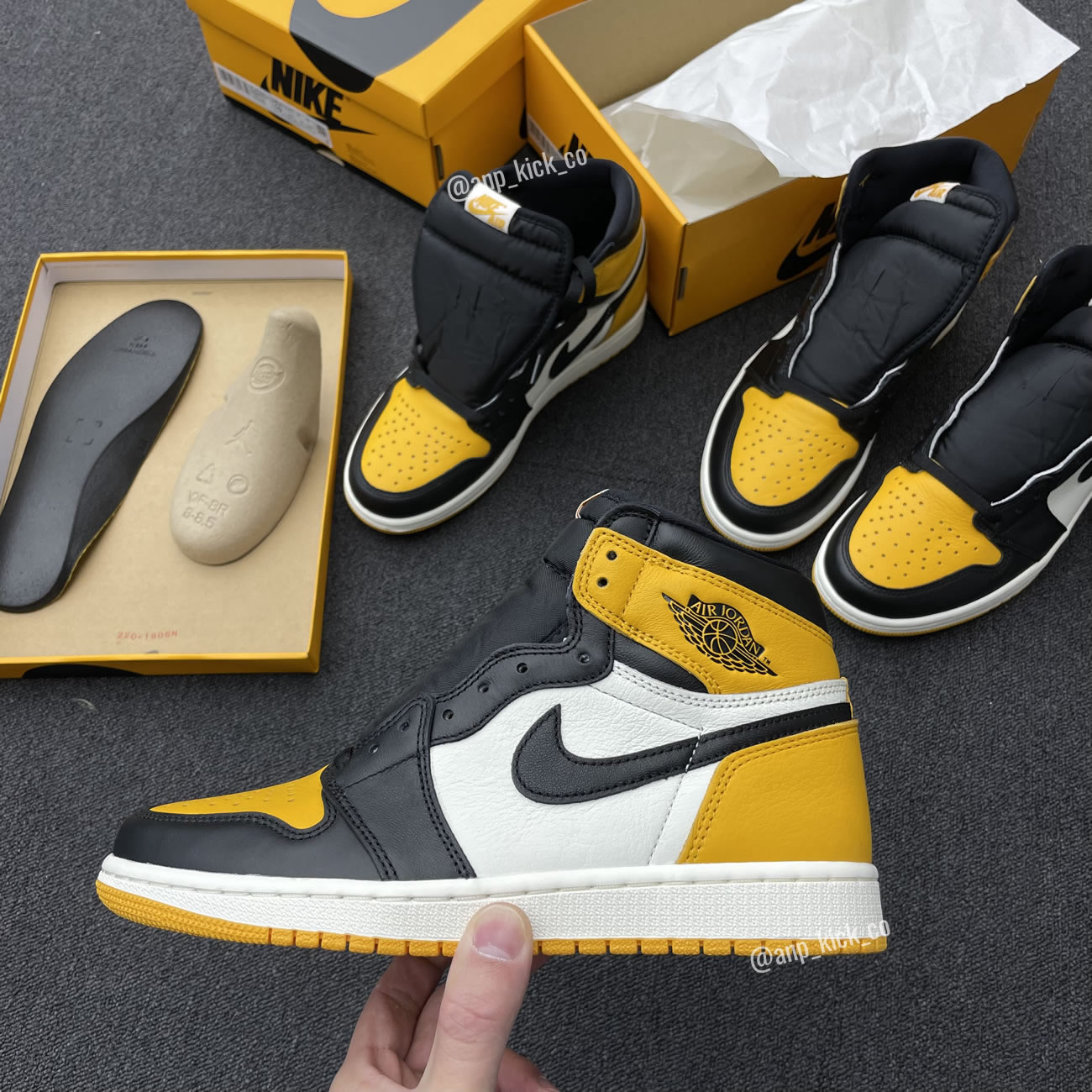 Air Jordan 1 Retro High Og Anpkick Yellow Toe 555088 711 (3) - www.newkick.org