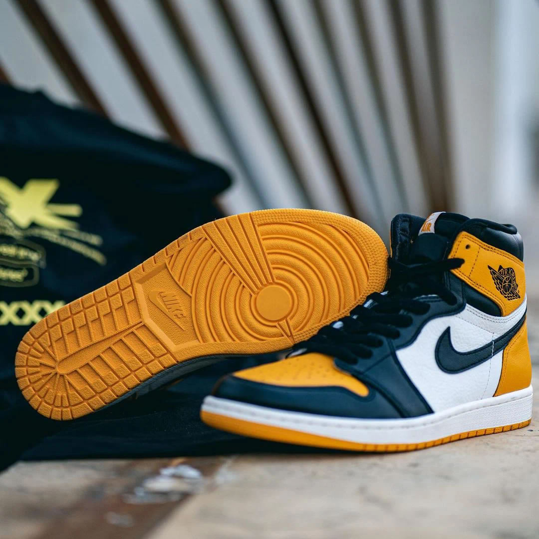 Air Jordan 1 Retro High Og Yellow Toe 555088 711 (3) - www.newkick.org