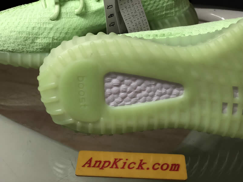Adidas Yeezy Boost 350 V2 Gitd Glow In The Dark Spring 2019 (9) - www.newkick.org