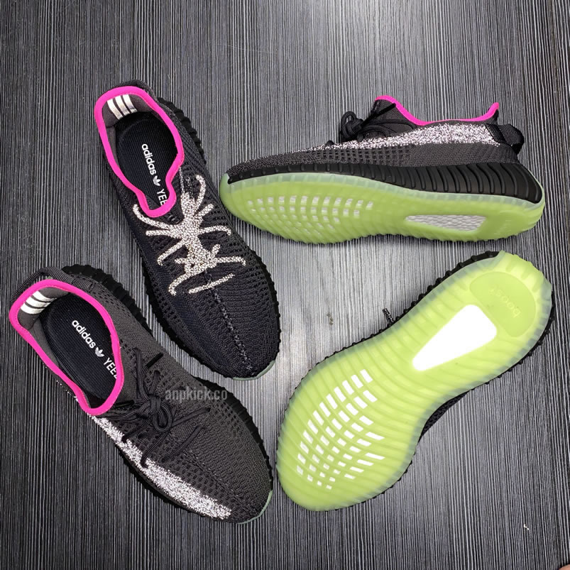 Adidas Yeezy Boost 350 V2 Nrg Red October Non Reflective Ut8830 Reflective Ut8831 (11) - www.newkick.org