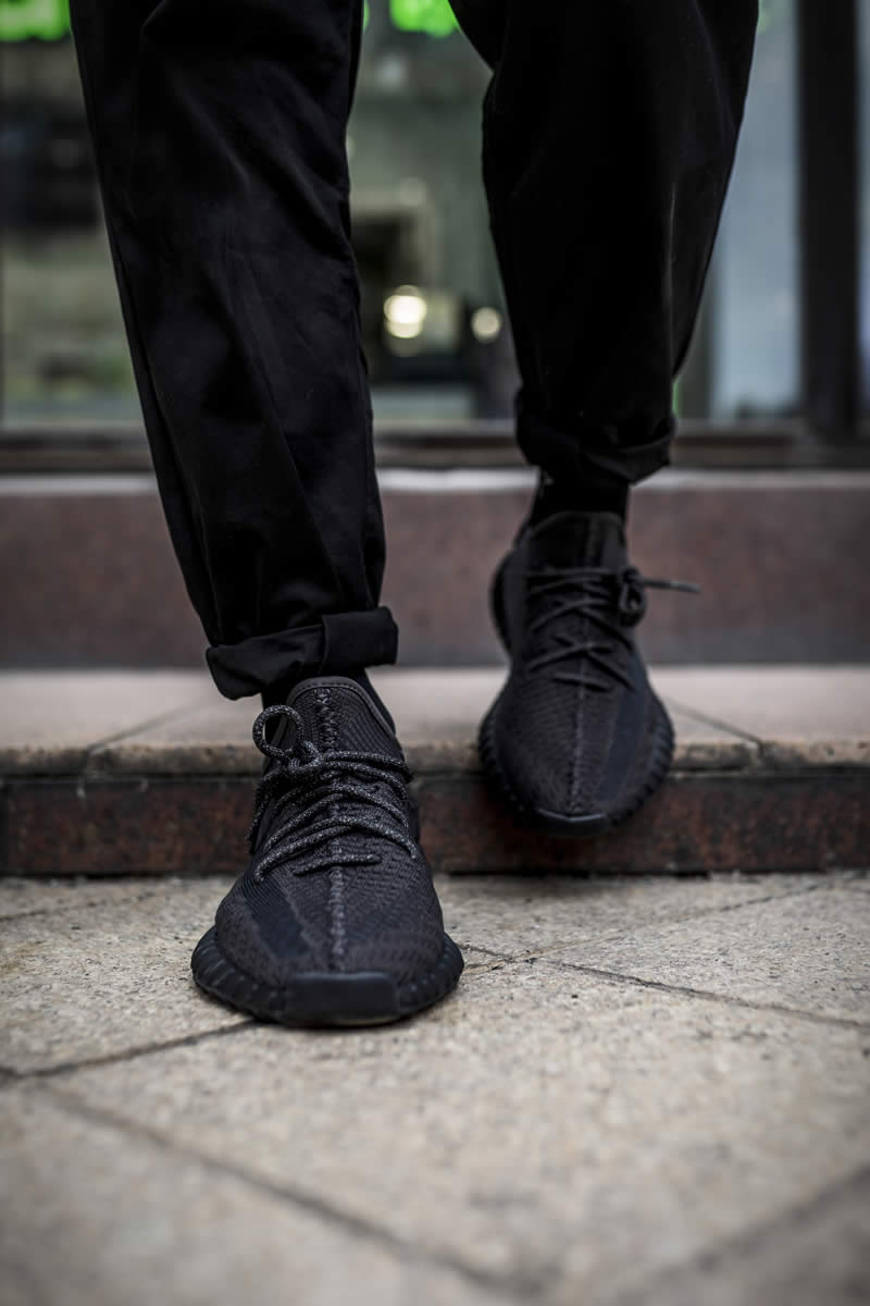 Adidas Yeezy Boost 350 V2 Black None Refective On Feet Fu9013 (5) - www.newkick.org