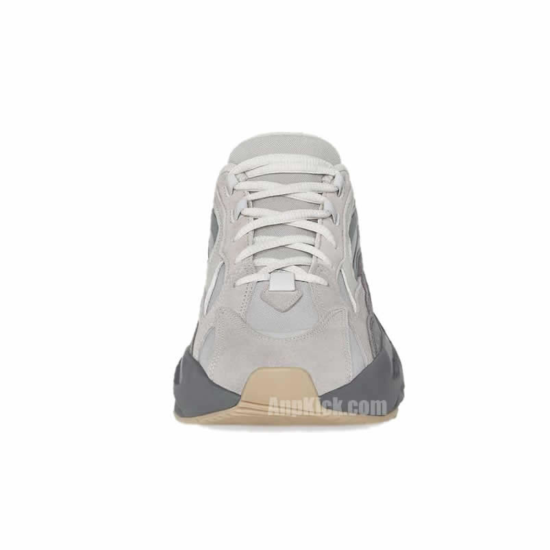 Adidas Yeezy Boost 700 V2 Tephra On Feet Outfit Style Fu7914 (4) - www.newkick.org Adidas Yeezy Boost 700 V2 Tephra On Feet Outfit Style Fu7914 (4) - www.newkick.org