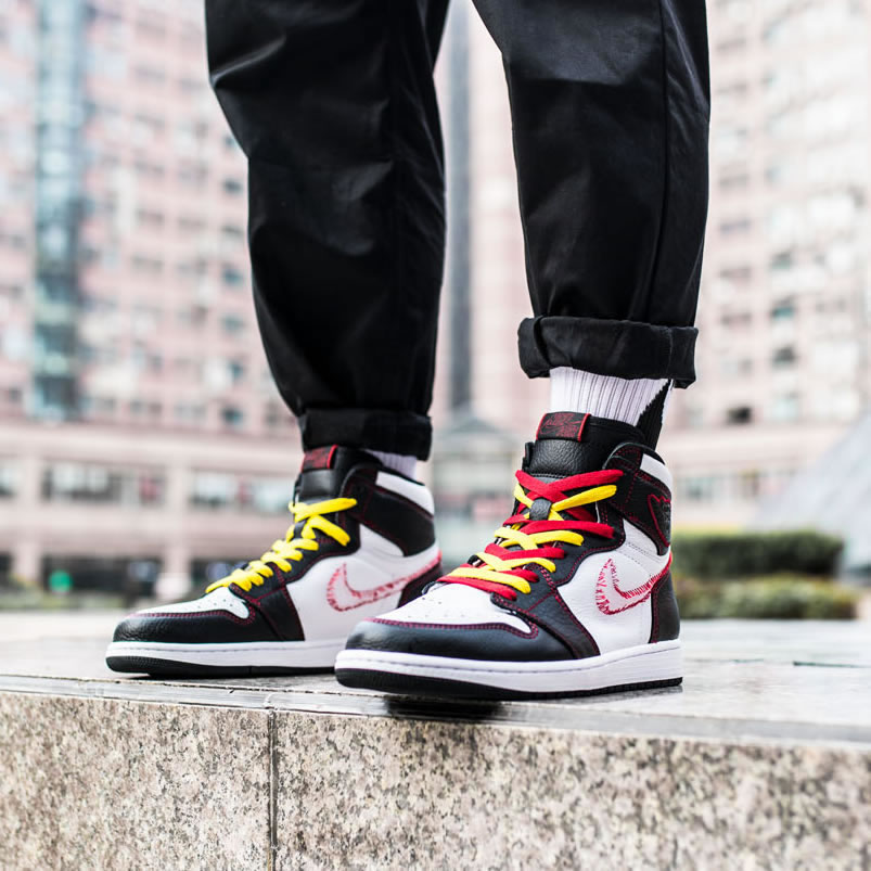 Air Jordan 1 Retro High Og Defiant Tour Dynamic Yellow On Feet Cd6579 071 (1) - www.newkick.org