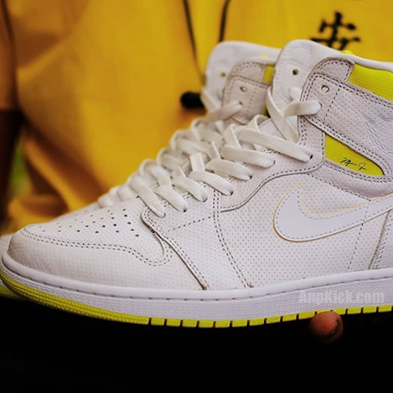 Air Jordan 1 Retro High Og First Class Flight Release Date 555088 170 (10) - www.newkick.org