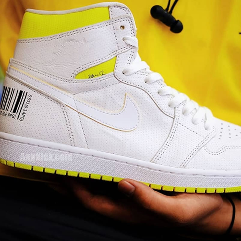 Air Jordan 1 Retro High Og First Class Flight Release Date 555088 170 (9) - www.newkick.org