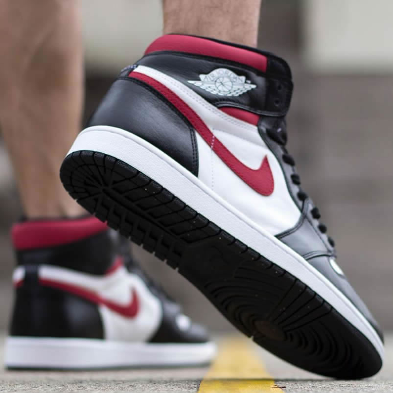 Air Jordan 1 Retro High Og Gym Red 2019 555088 061 On Feet (3) - www.newkick.org