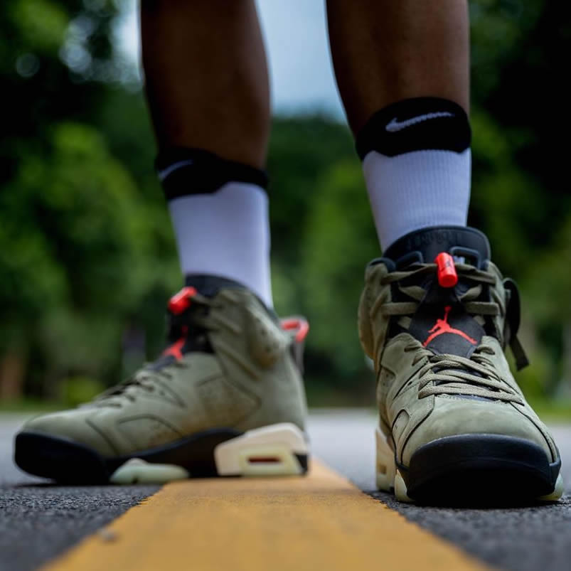 Travis Scott Air Jordan 6 Medium Olive Cactus Jack On Feet For Sale Cn1084 200 (1) - www.newkick.org