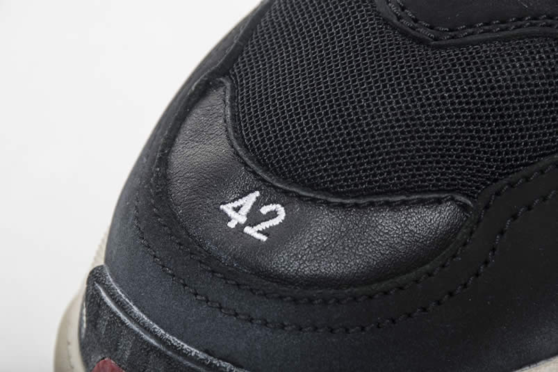 Balenciaga Triple S Sneakers Black Red Shoes 483513w06e1 1000 (15) - www.newkick.org