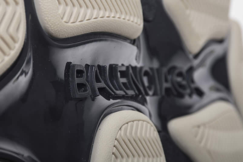 Balenciaga Triple S Sneakers Black Red Shoes 483513w06e1 1000 (27) - www.newkick.org
