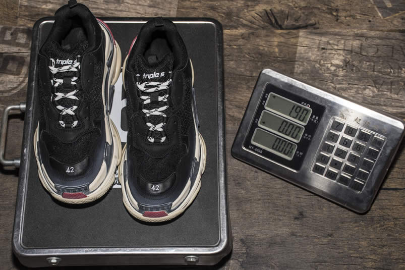 Balenciaga Triple S Sneakers Black Red Shoes 483513w06e1 1000 (34) - www.newkick.org