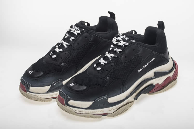 Balenciaga Triple S Sneakers Black Red Shoes 483513w06e1 1000 (7) - www.newkick.org