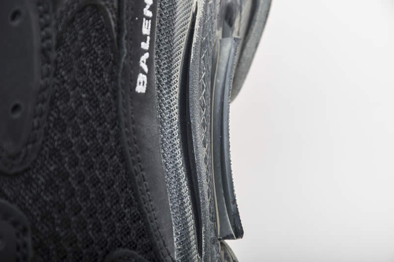 Balenciaga Triple S Sneakers Black Shoes 512176w09o1 1000 (23) - www.newkick.org