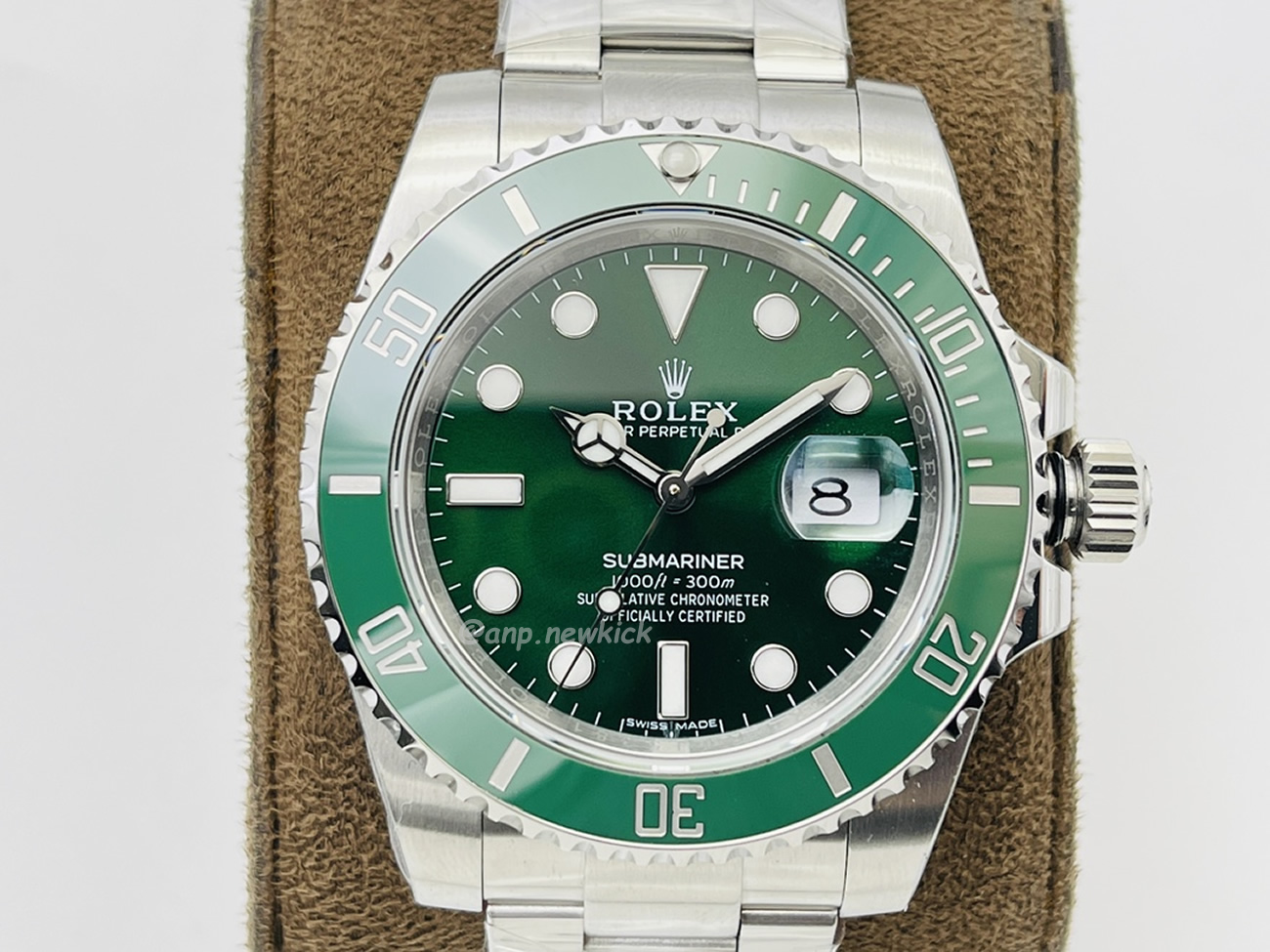 Rolex Submariner Royal Blue Hulk Black 126618lb (14) - www.newkick.org
