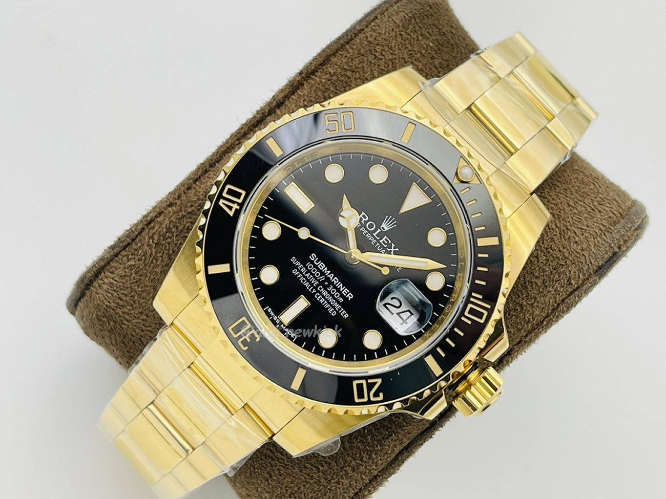 Rolex Submariner Royal Blue Hulk Black 126618lb (24) - www.newkick.org
