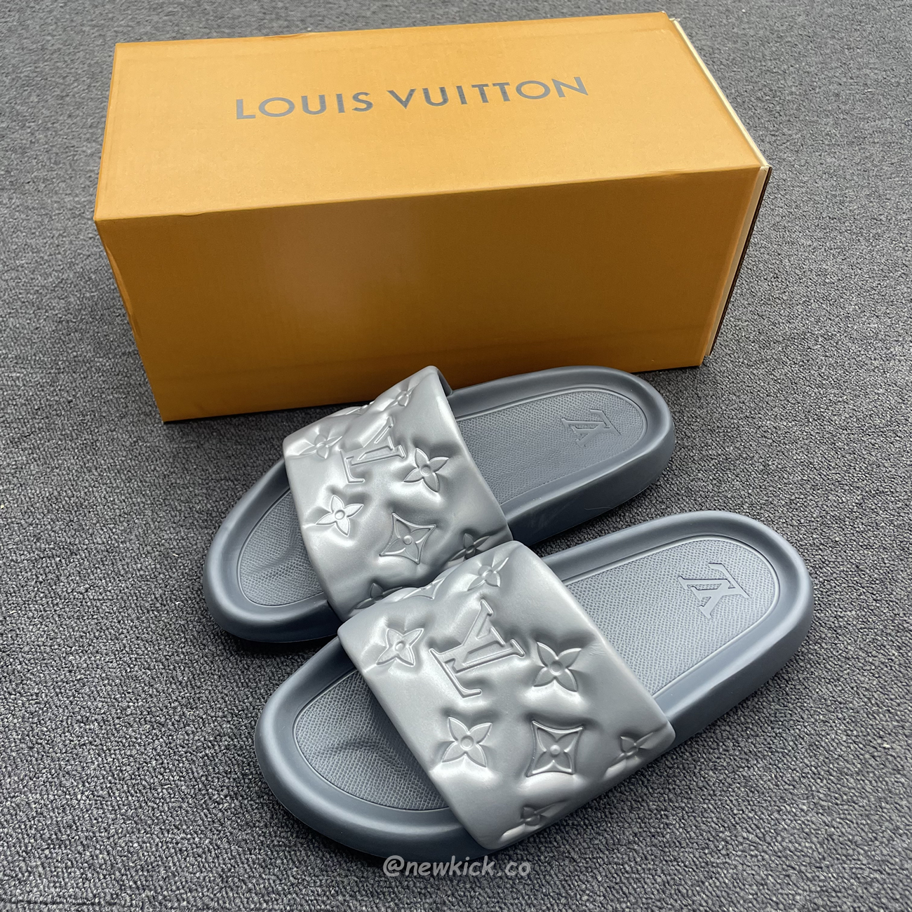 Louis Vuitton Waterfront White Blue 1a9zm5 (45) - www.newkick.org Louis Vuitton Waterfront White Blue 1a9zm5 (45) - www.newkick.org