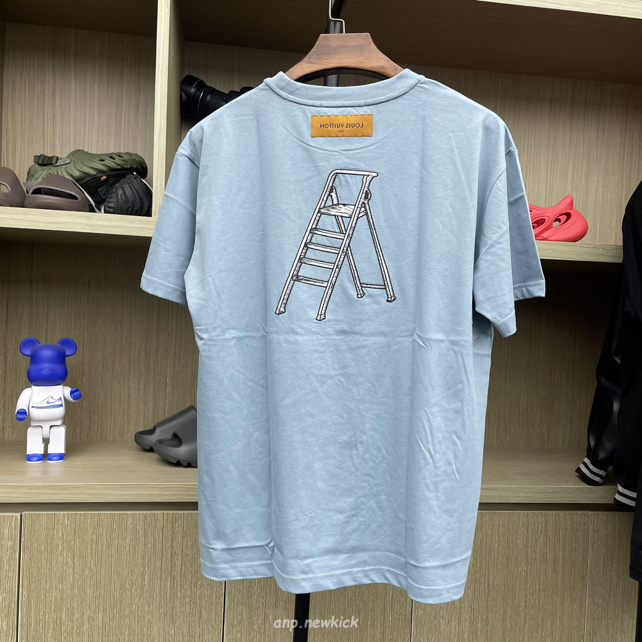Louis Vuitton Multi Tools Embroidered Pattern T Shirt 1ab5id (8) - www.newkick.org