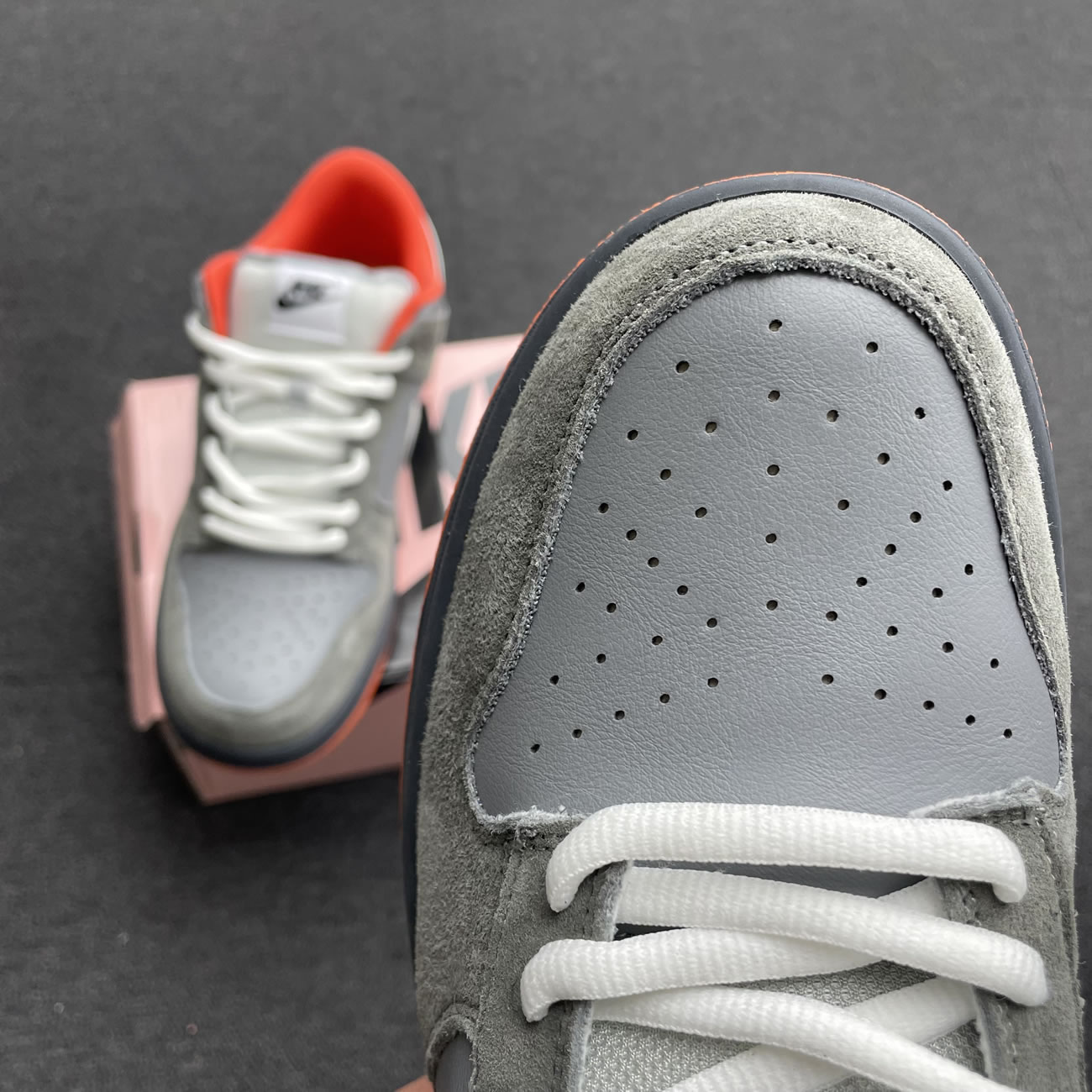 Nike Sb Dunk Low Staple Nyc Pigeon 304292 011 (12) - www.newkick.org