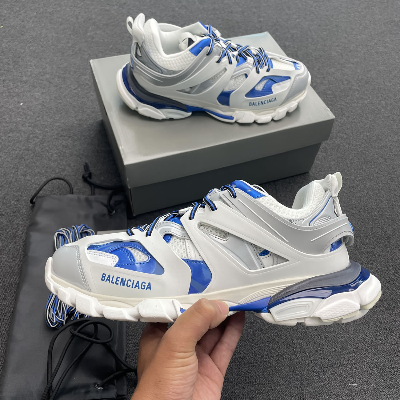 Balenciaga Track White Blue 542023w2fs99051 (7) - www.newkick.org
