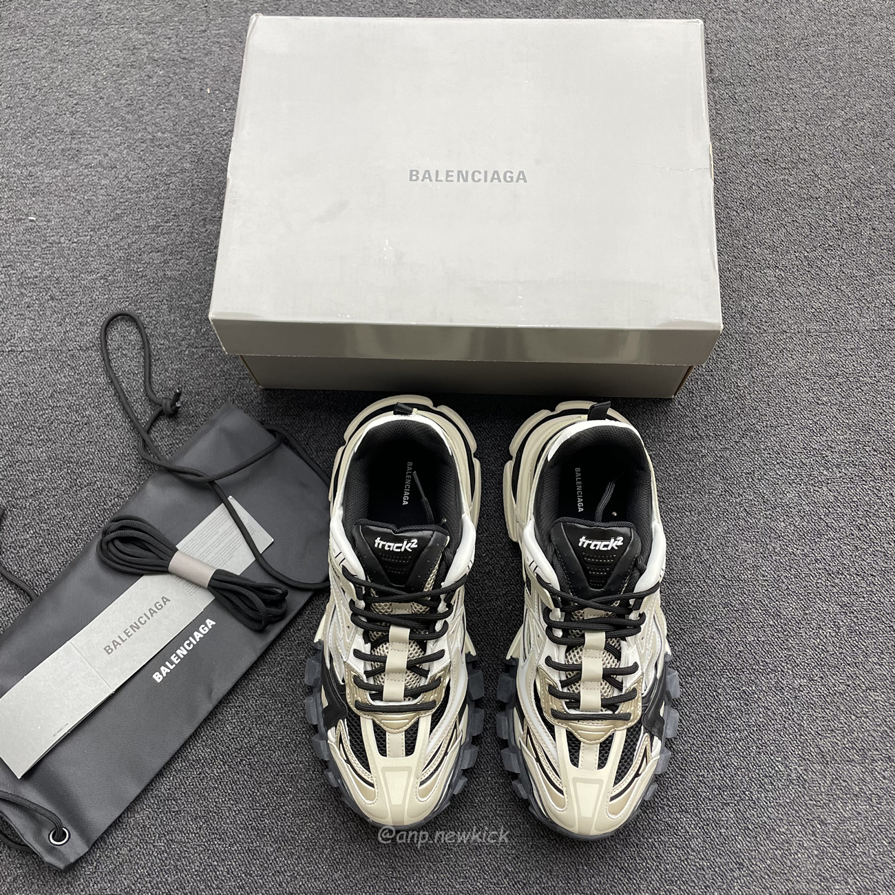 Balenciaga Track.2 Beige Black 568614w2gn38071 (10) - www.newkick.org
