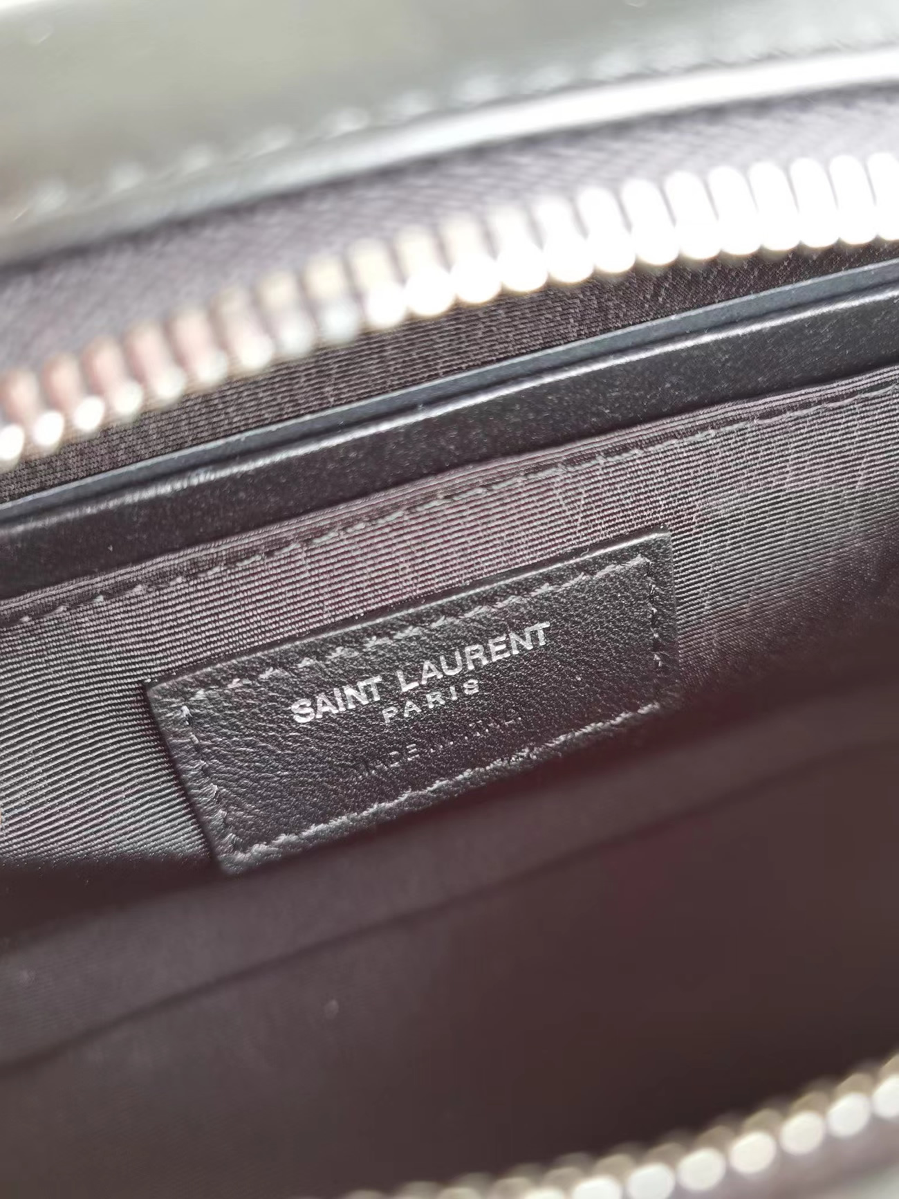Saint Laurent Lou Crossbody Bag Quilted Black 612544dv7041242 (4) - www.newkick.org