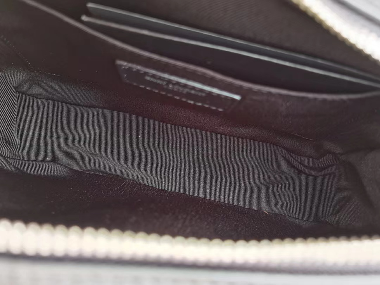 Saint Laurent Lou Crossbody Bag Quilted Black 612544dv7041242 (5) - www.newkick.org