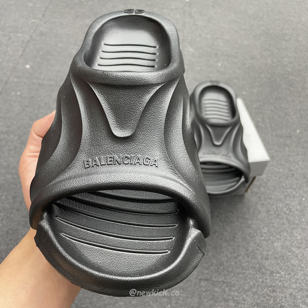 Balenciaga Mold Slide Sandal Black Beige 653874w3ce21000 (12) - www.newkick.org Balenciaga Mold Slide Sandal Black Beige 653874w3ce21000 (12) - www.newkick.org