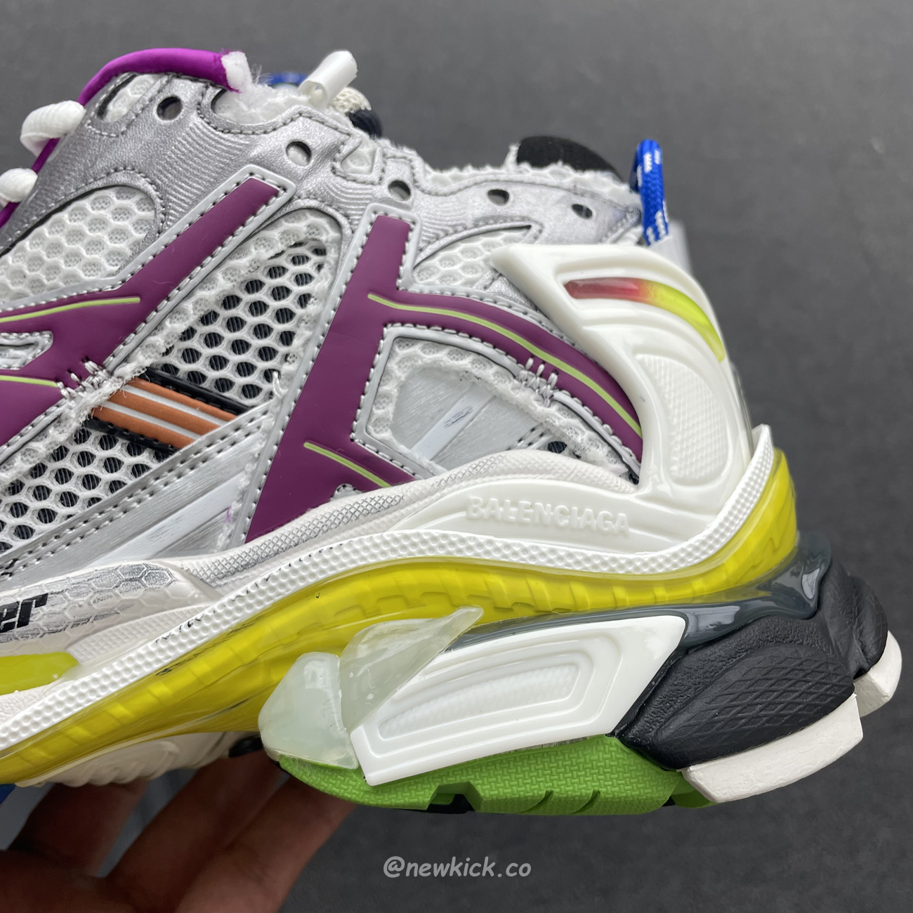 Balenciaga Runner Multicolor 677403w3rb68123 (9) - www.newkick.org