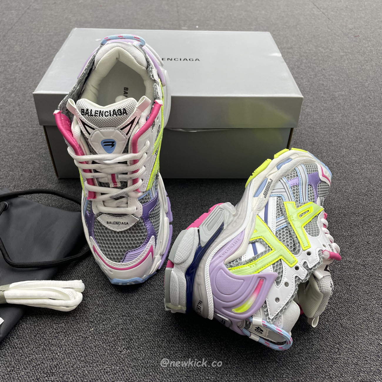 Balenciaga Runner Leather Free Grey Light Purple Neon Yellow White 677403w3rbp1745 (10) - www.newkick.org Balenciaga Runner Leather Free Grey Light Purple Neon Yellow White 677403w3rbp1745 (10) - www.newkick.org