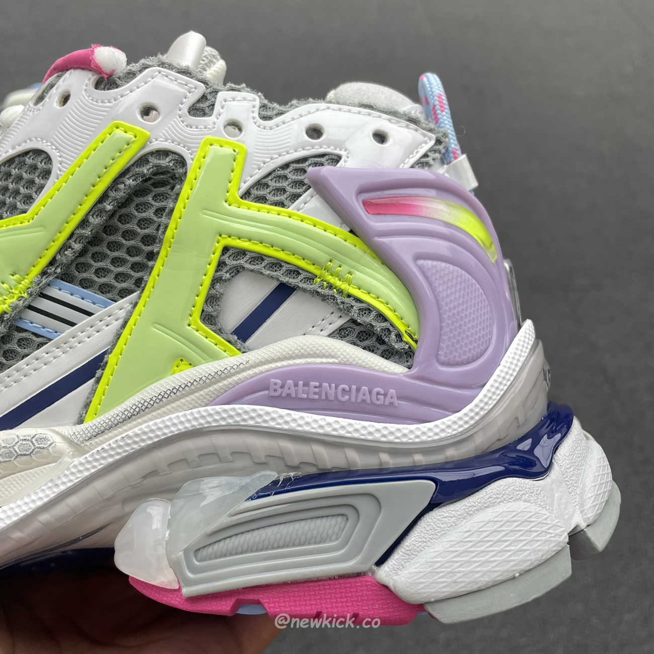 Balenciaga Runner Leather Free Grey Light Purple Neon Yellow White 677403w3rbp1745 (2) - www.newkick.org Balenciaga Runner Leather Free Grey Light Purple Neon Yellow White 677403w3rbp1745 (2) - www.newkick.org
