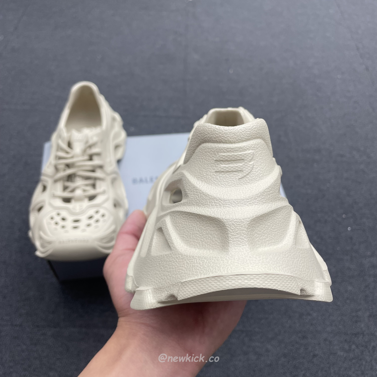 Balenciaga Hd Lace Up Black Beige (11) - www.newkick.org
