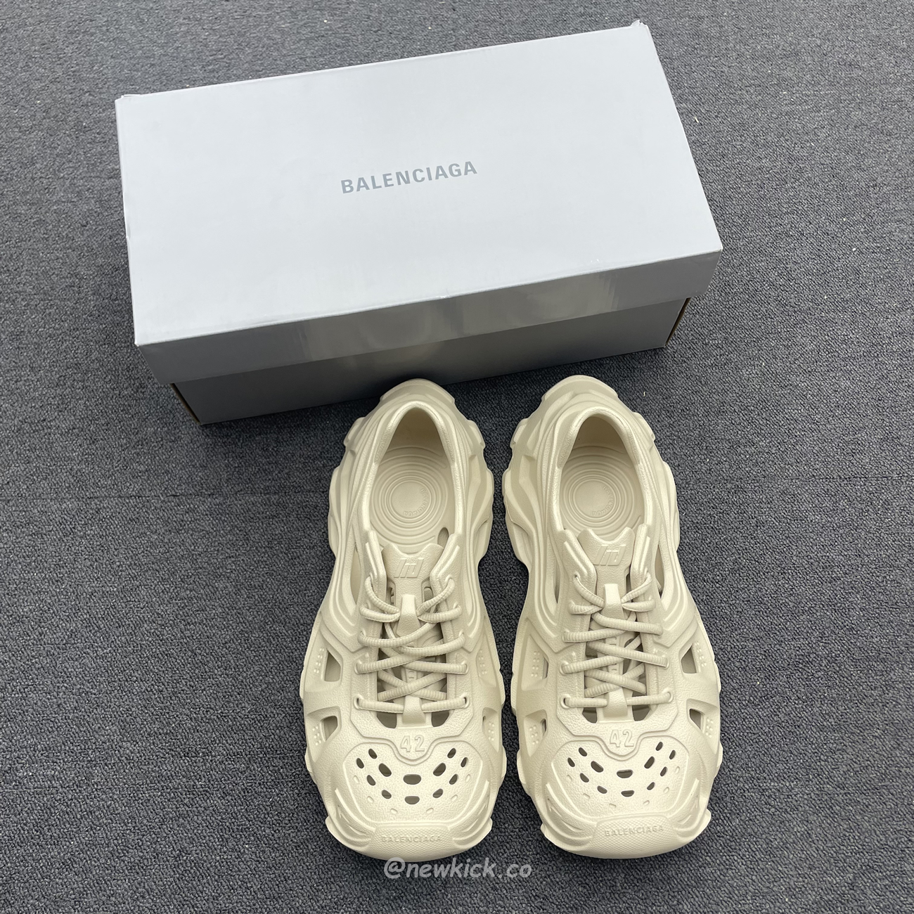 Balenciaga Hd Lace Up Black Beige (8) - www.newkick.org