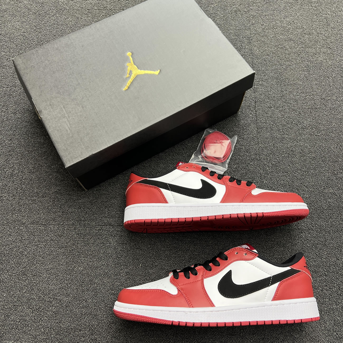 Jordan 1 Retro Low Chicago 2016 705329 600 (4) - www.newkick.org Jordan 1 Retro Low Chicago 2016 705329 600 (4) - www.newkick.org