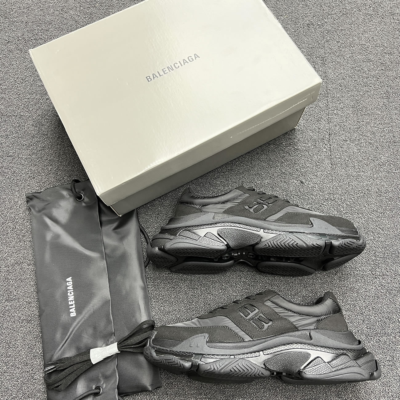 Balenciaga Triple S Nylon Black Bule 710157 W3cu1 1000 (12) - www.newkick.org Balenciaga Triple S Nylon Black Bule 710157 W3cu1 1000 (12) - www.newkick.org