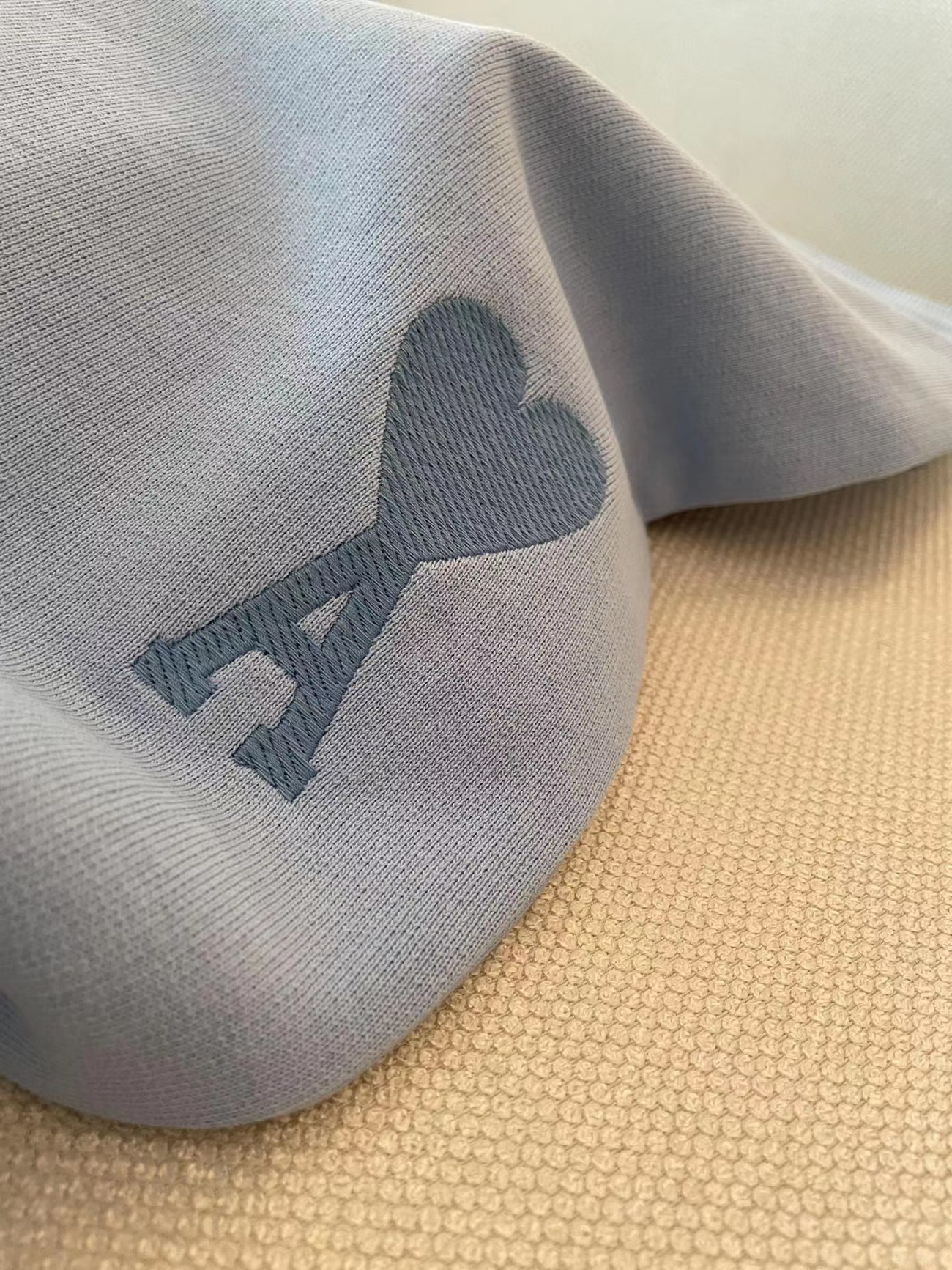 Ami Paris Logo Embroidered Sports Shorts (11) - www.newkick.org