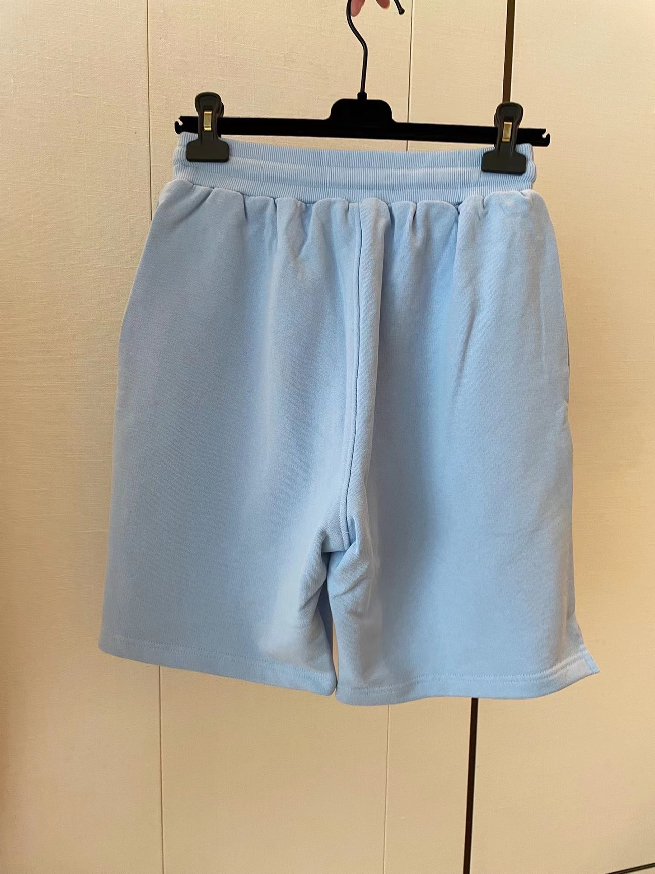 Ami Paris Logo Embroidered Sports Shorts (8) - www.newkick.org
