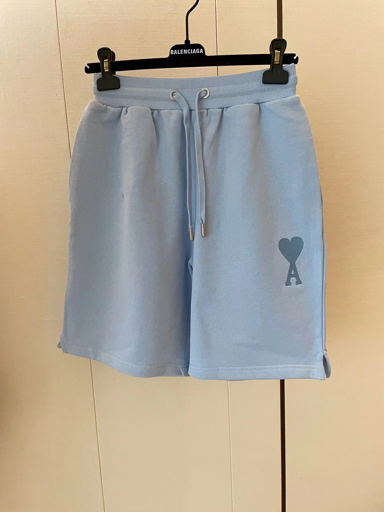 Ami Paris Logo Embroidered Sports Shorts (9) - www.newkick.org