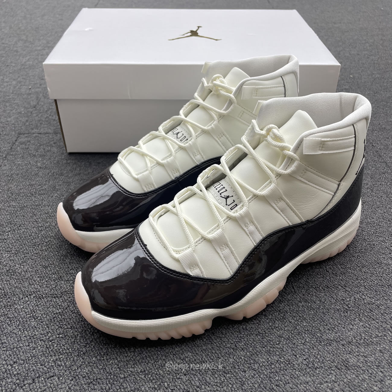 Air Jordan 11 Retro Neapolitan Ar0715 101 (4) - www.newkick.org