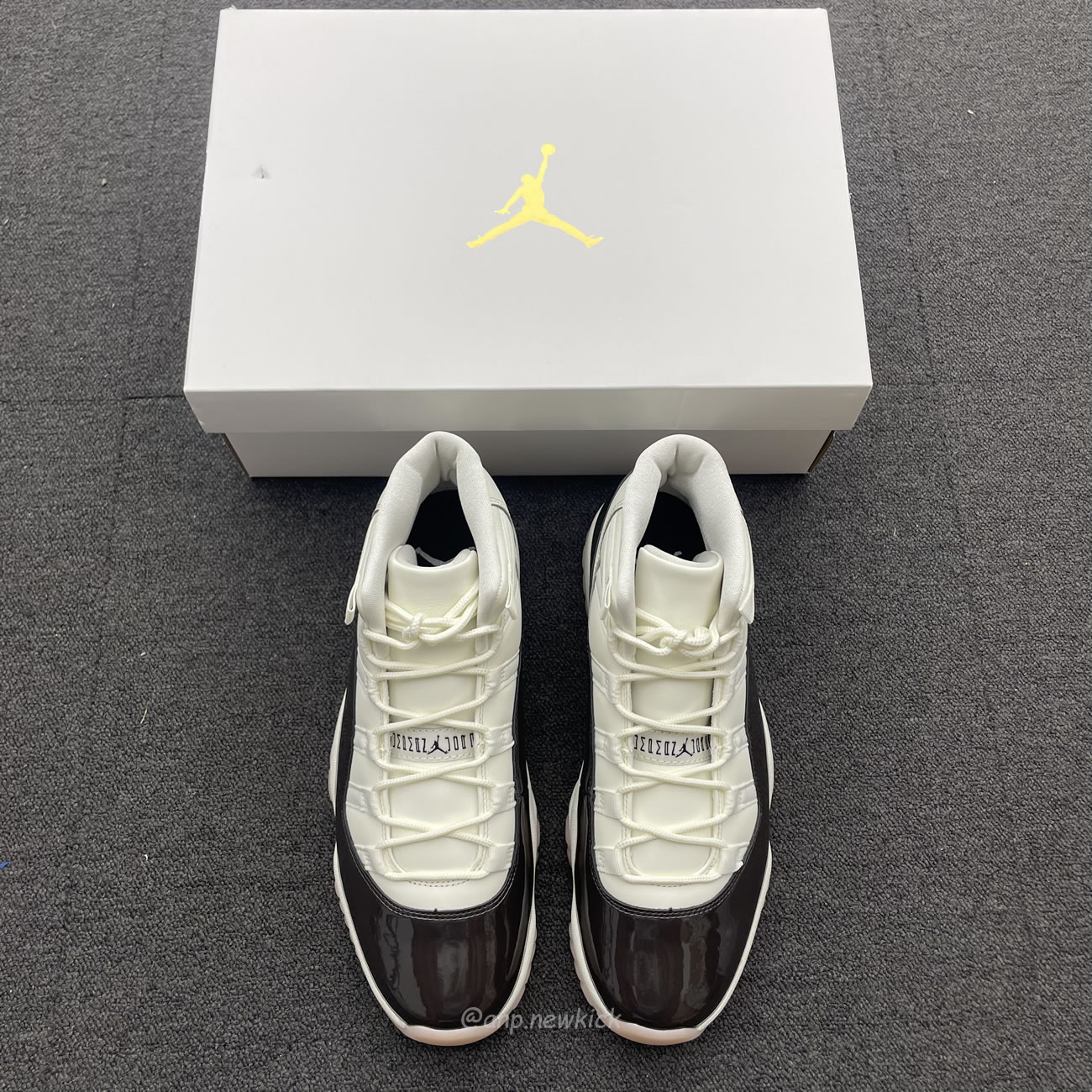 Air Jordan 11 Retro Neapolitan Ar0715 101 (5) - www.newkick.org