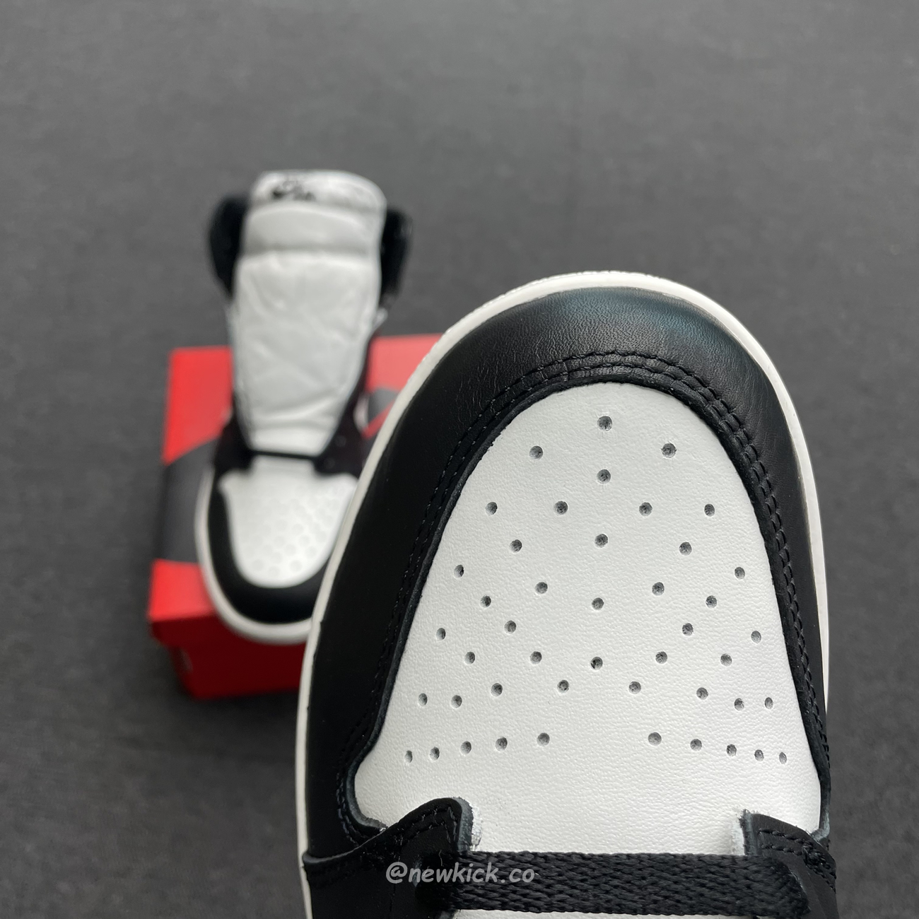 Air Jordan 1 Retro High 85 Black White 2023 Bq4422 001 (3) - www.newkick.org