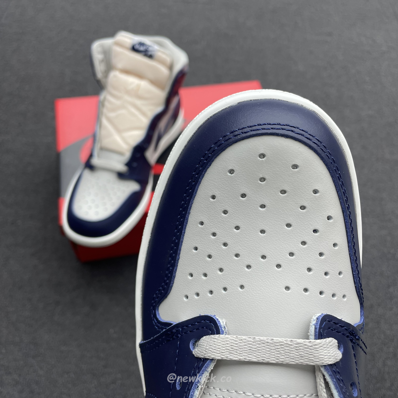 Air Jordan 1 Retro High 85 Georgetown Bq4422 400 (7) - www.newkick.org
