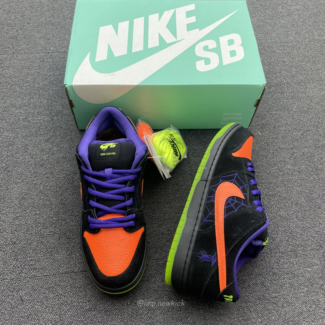 Nike Sb Dunk Low Night Of Mischief Halloween Bq6817 006 (11) - www.newkick.org Nike Sb Dunk Low Night Of Mischief Halloween Bq6817 006 (11) - www.newkick.org