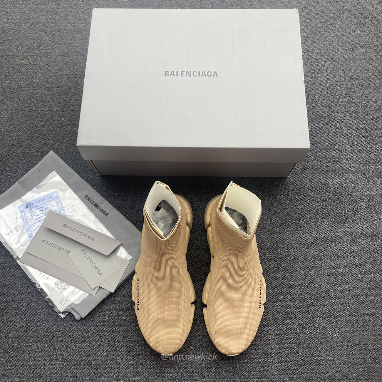 Balenciaga Speed 2.0 Beige Knit Sole Sock Sneakers (7) - www.newkick.org